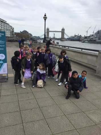 2V Explore the Tower of London