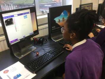 5/6K Experience Coding at Brentford School for Girls