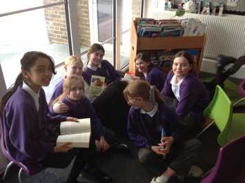 5/6L chill out in the Reading Cafe