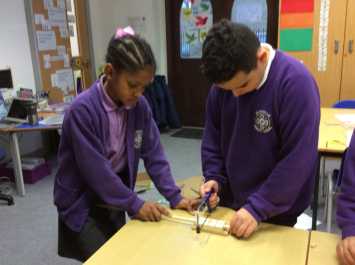4L try carpentry in Topic